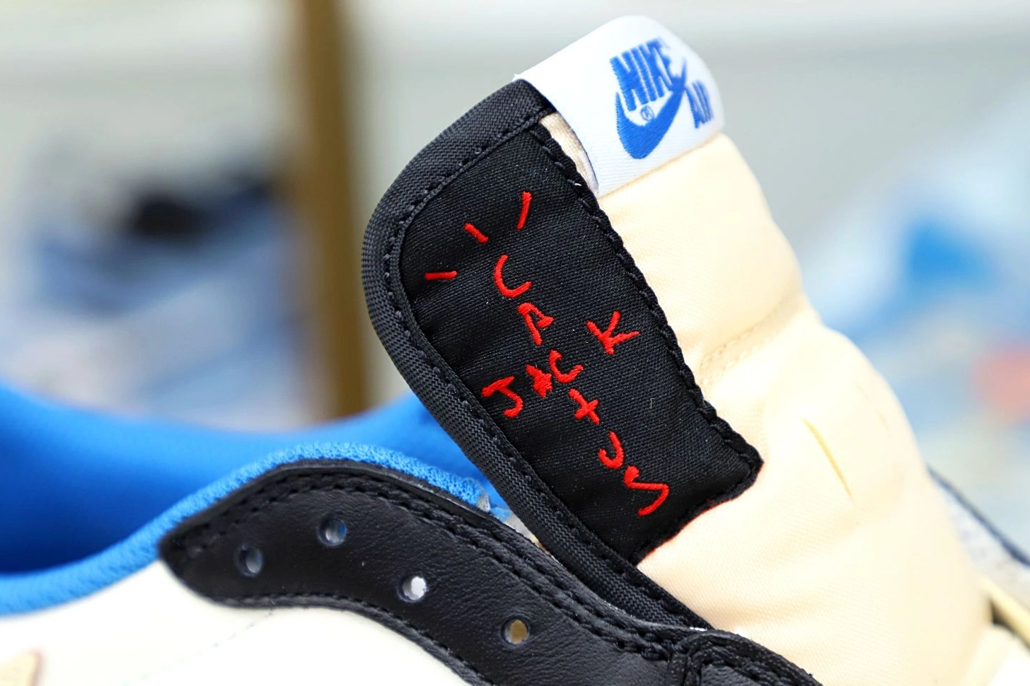 SCOTT 1 AIR FRAGMENT X JORDAN TRAVIS LOW DESIGN X 0311